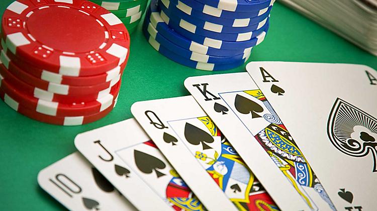 Apakah Poker Online Bermain Pilihan yang Baik untuk Hidup?
